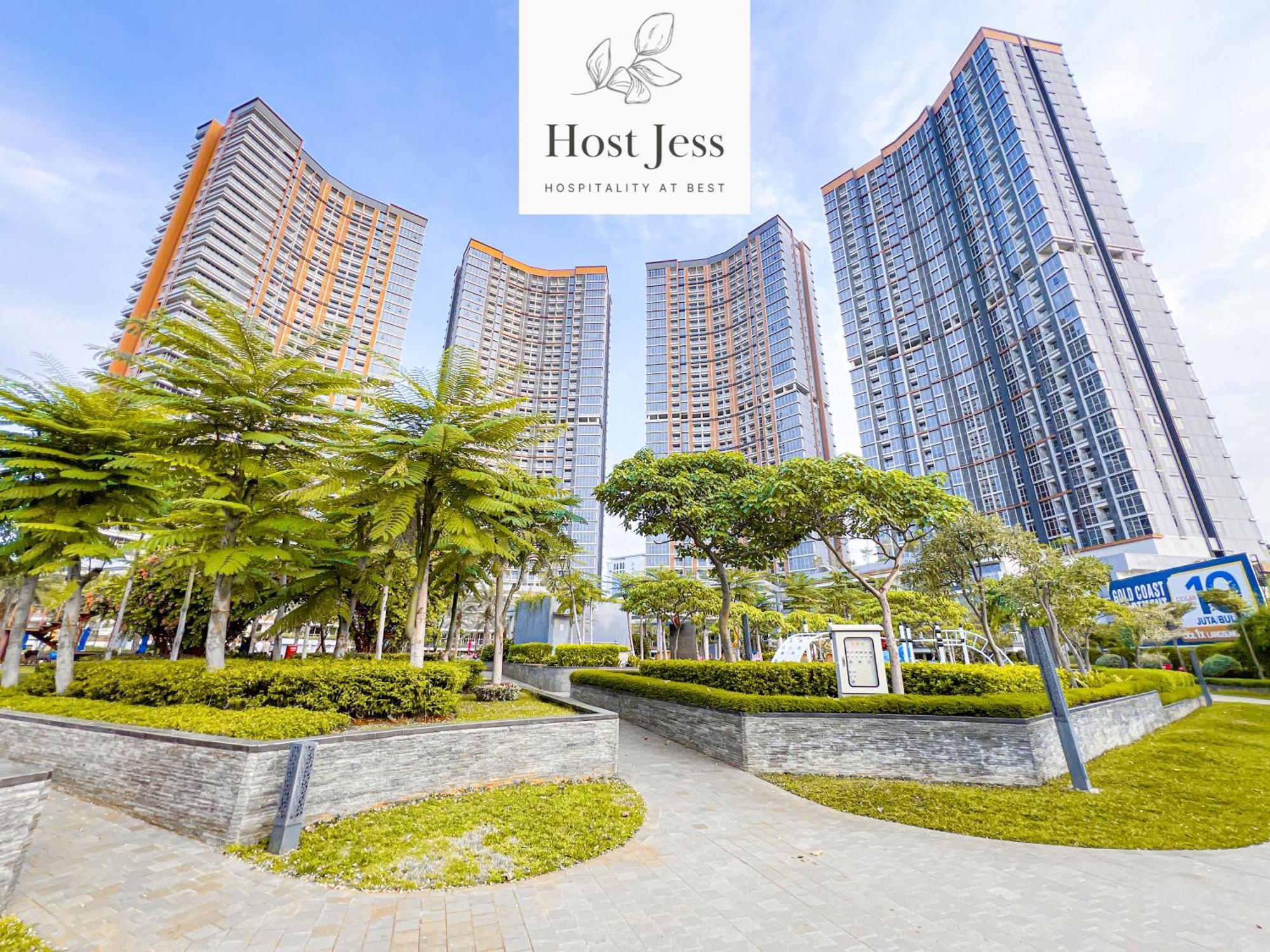 Gold Coast Pik Apartments By Host Jess Jakarta Exterior foto