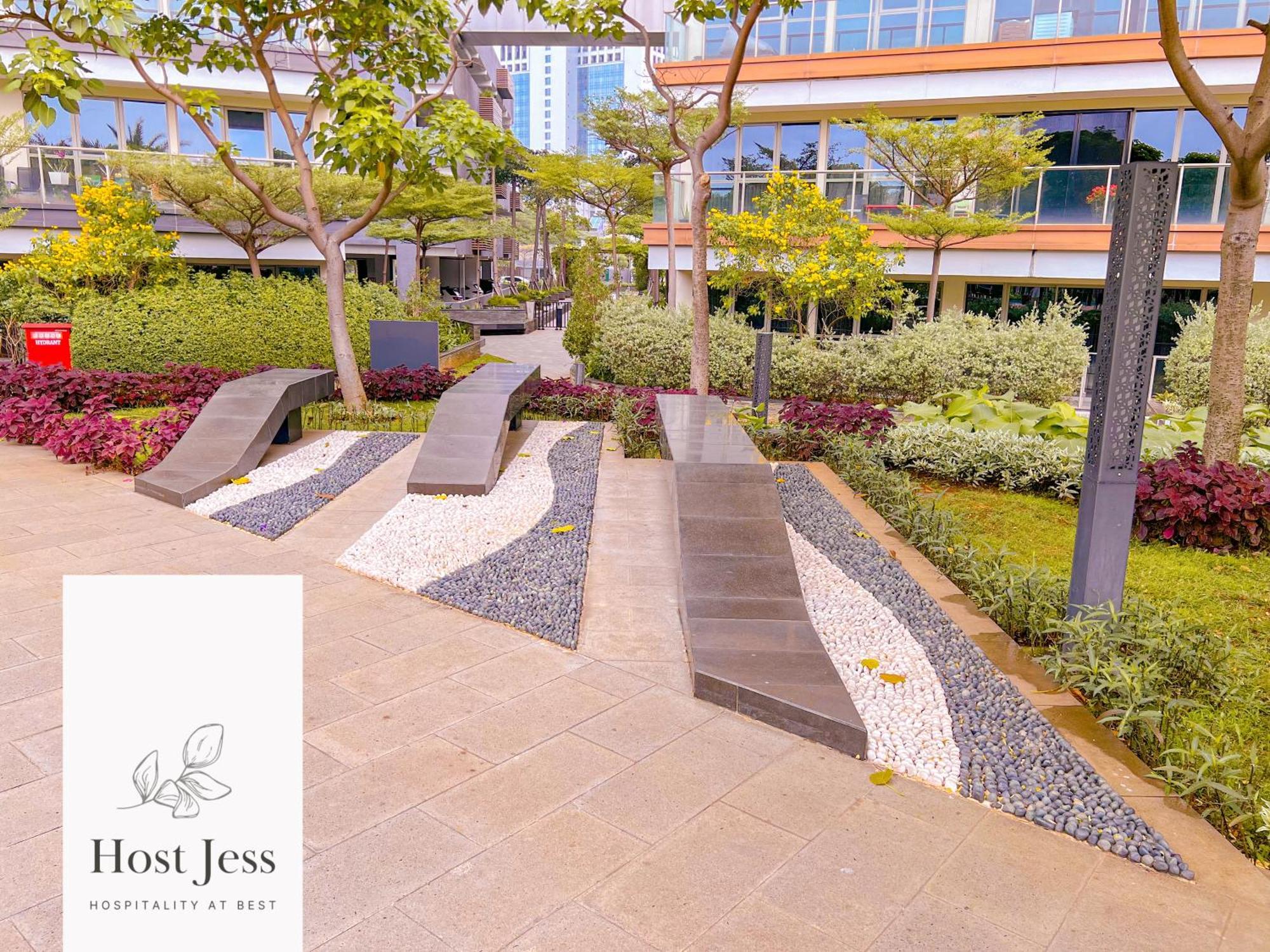 Gold Coast Pik Apartments By Host Jess Jakarta Exterior foto